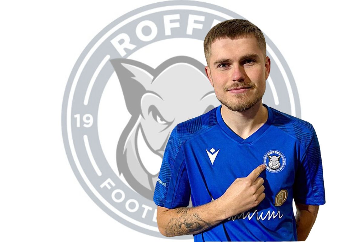 First Team | Roffey Football Club